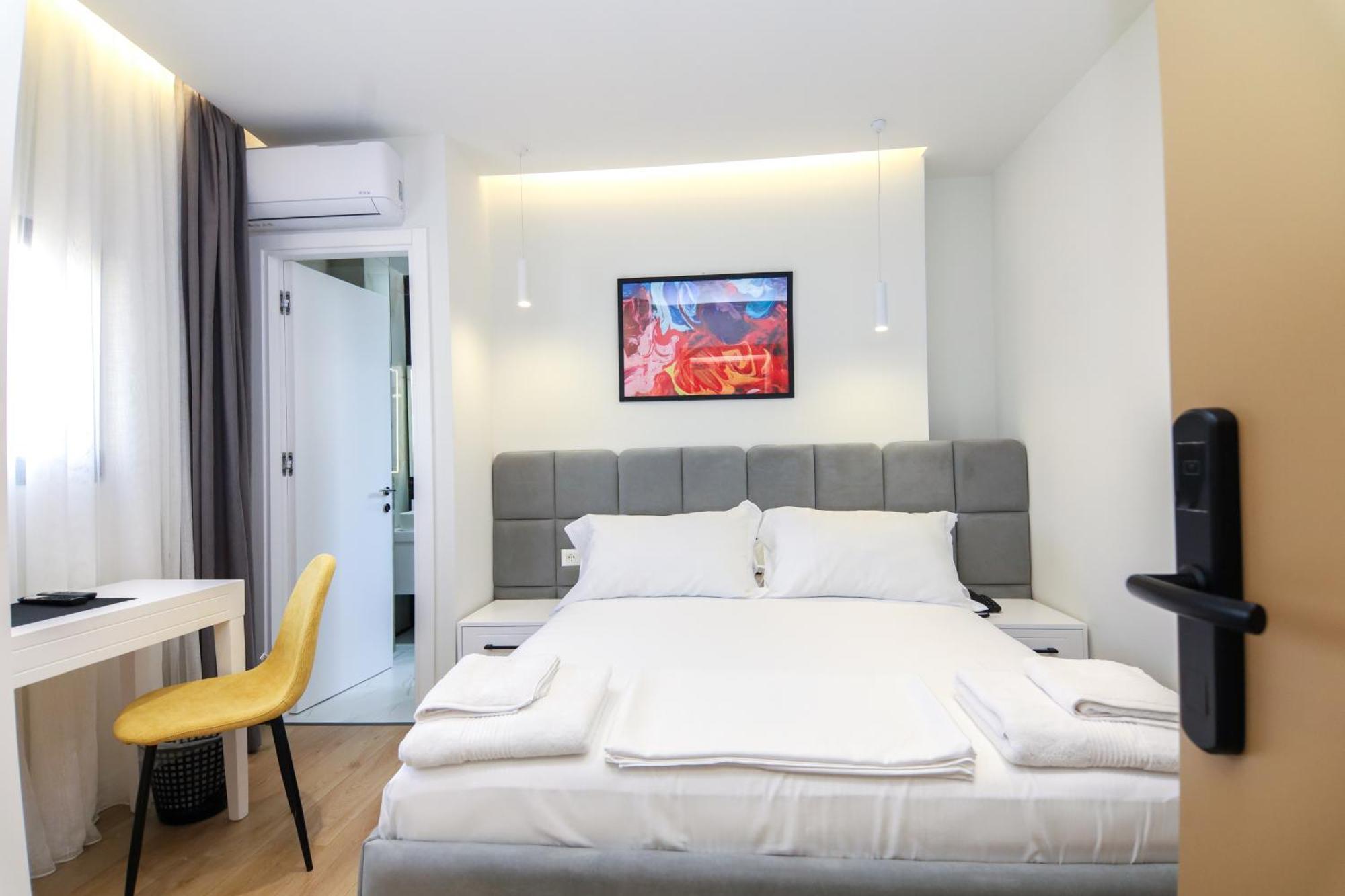 N Hotel City Center By Noshi Тирана Экстерьер фото